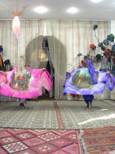 45_detalj s modne revije lokalne dizajnerice u Samarkandu